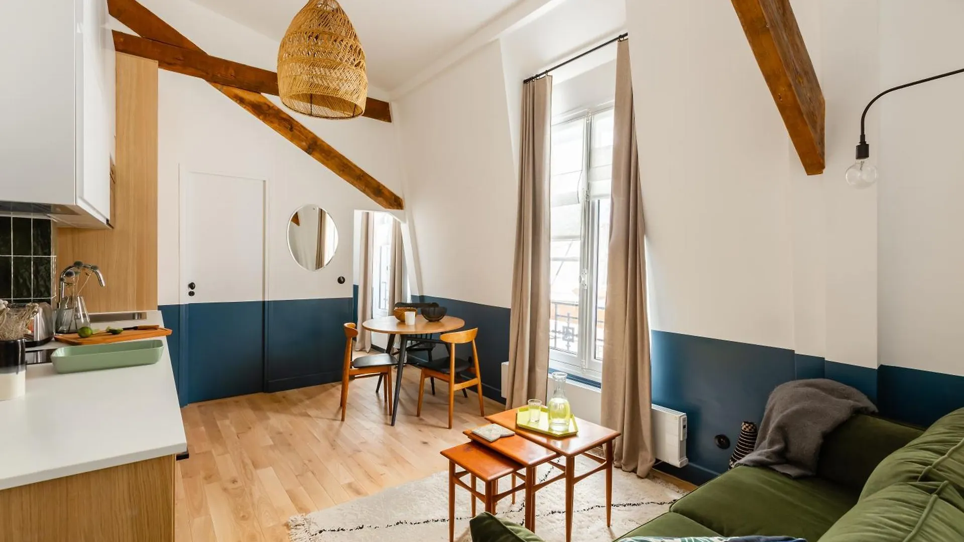 3 Pieces Place Contrescape Daire Paris